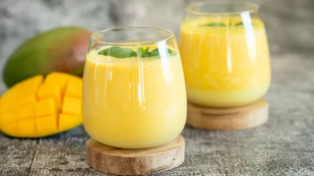 Mango smoothie recipe