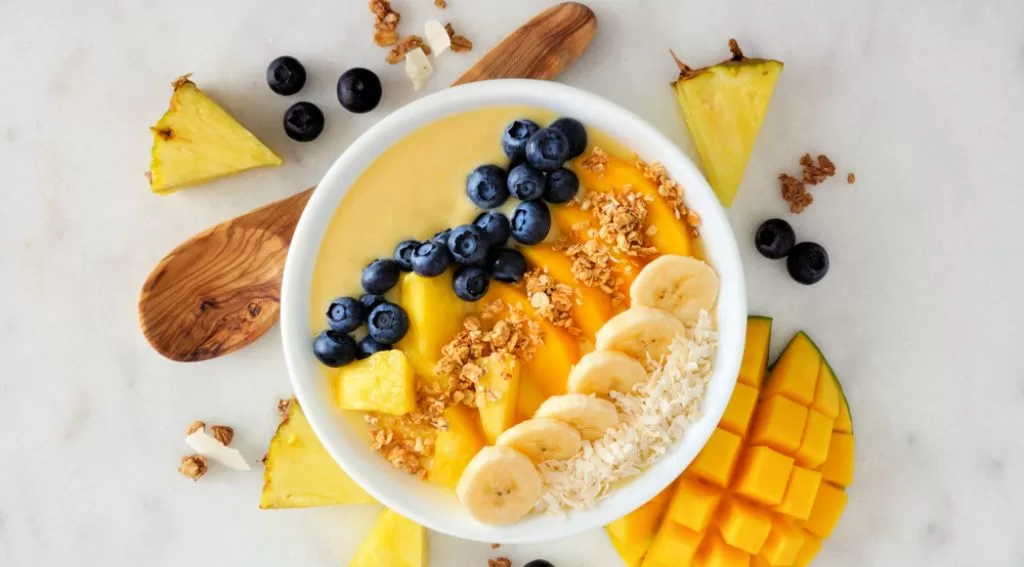 Oatmeal with Fresh Fruits